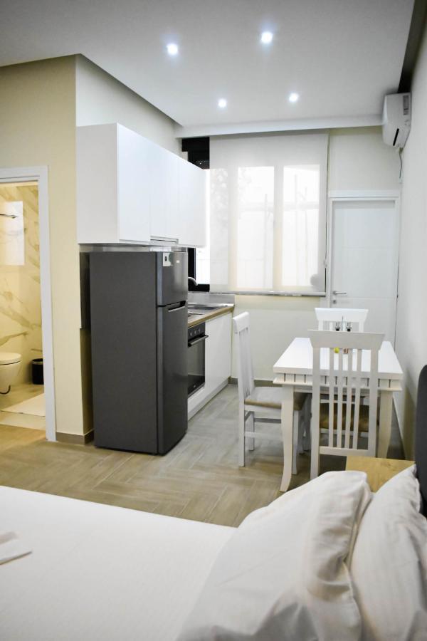 Delmar Apartments Golem  Eksteriør bilde