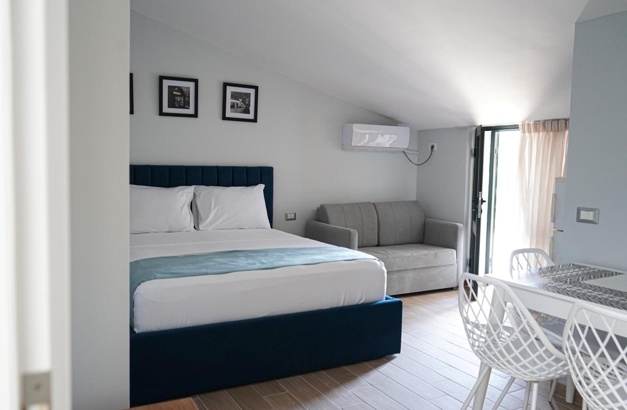 Delmar Apartments Golem  Eksteriør bilde